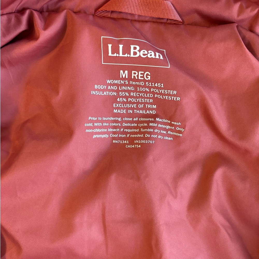 LLBEAN Mountain Classic Puffer Jacket - Picture 6 of 6